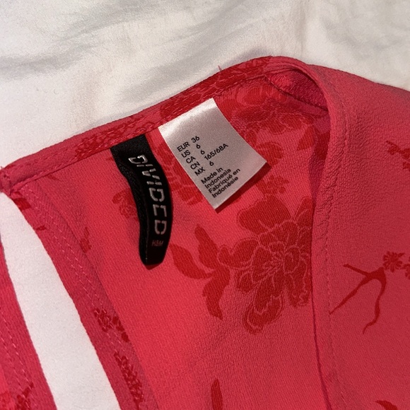 Floral Romper with sleeve cut outs - Picture 3 of 5